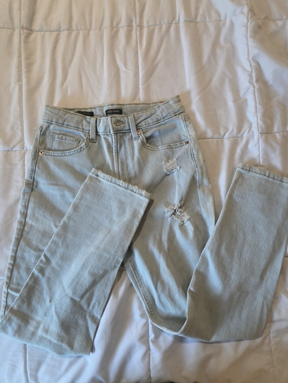 wild fable Light Wash Distressed Straight Leg Jeans